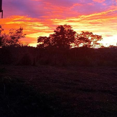 Вилла Rancho De Juancho Перейра Экстерьер фото